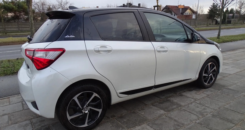 Toyota Yaris cena 44900 przebieg: 164426, rok produkcji 2019 z Częstochowa małe 154